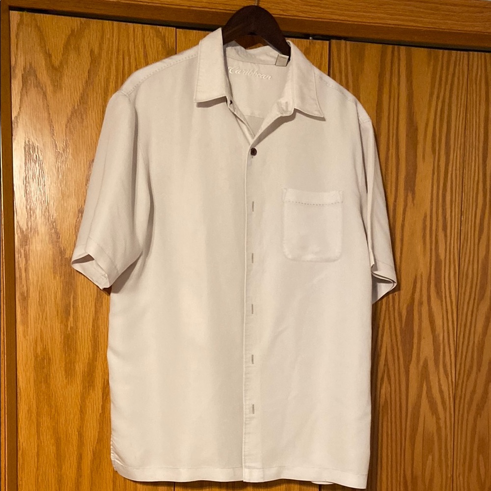 Off White Casual Button Down Shirt with Short Sleeves